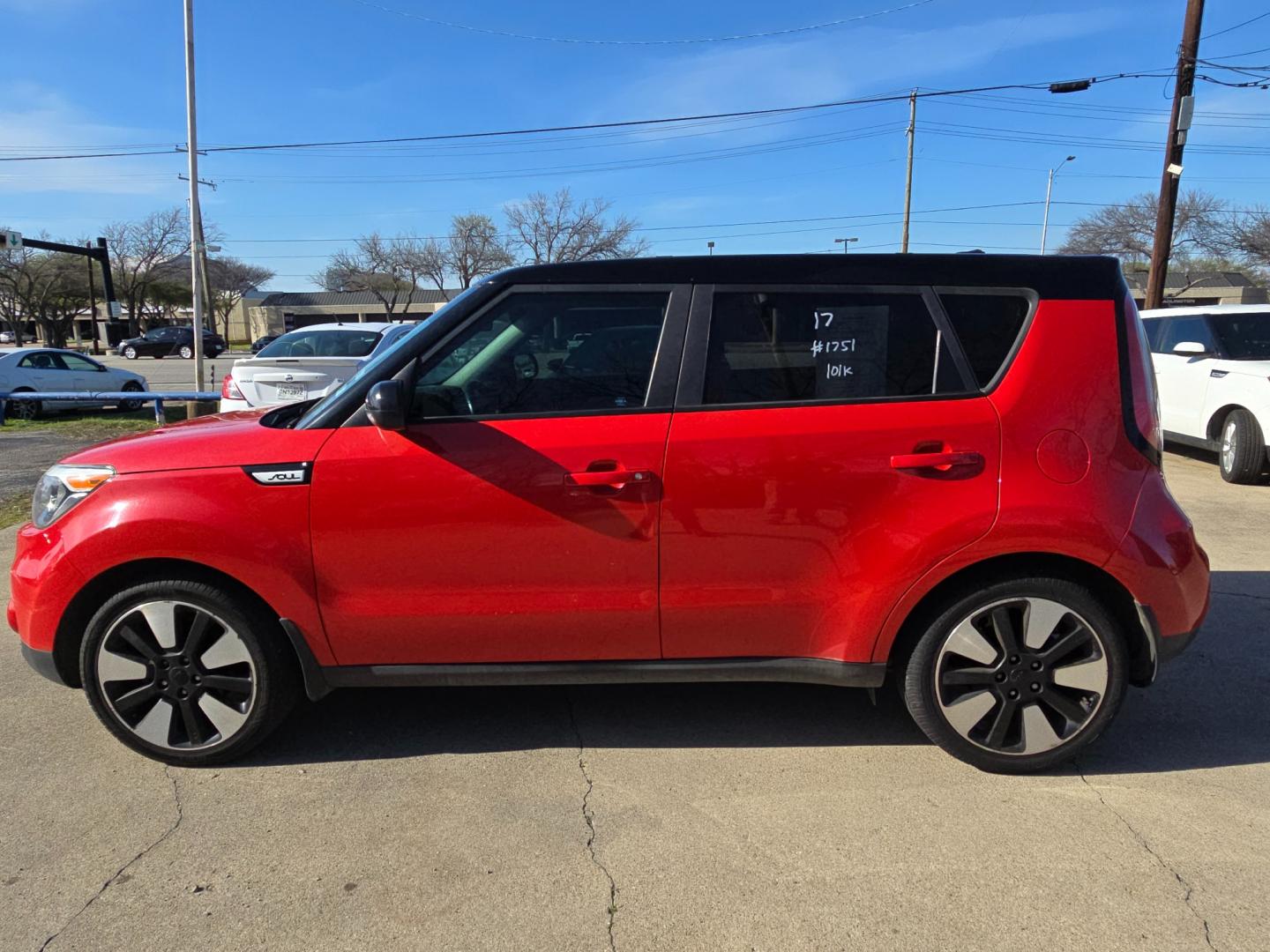 2017 Red /Black Kia Soul + (KNDJP3A5XH7) with an 2.0L L4 DOHC 16V engine, 6A transmission, located at 2020 East Division Street, Arlington, TX, 76011, (817) 801-3191, 32.742390, -97.076874 - Texass premiere Buy Here Pay Here with No Credit Check {score} at 2020 East Division Street Arlington, Texas in the center of Dallas, Fort Worth metro area. For in house auto financing in Lancaster, Waxahachie, Cleburne or Sherman call 817-801-3191. Denton, McKinney, Waco and Weatherford shoppers wa - Photo#21